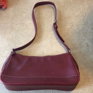 VINTAGE COACH SHOULDER BAG BURGUNDY